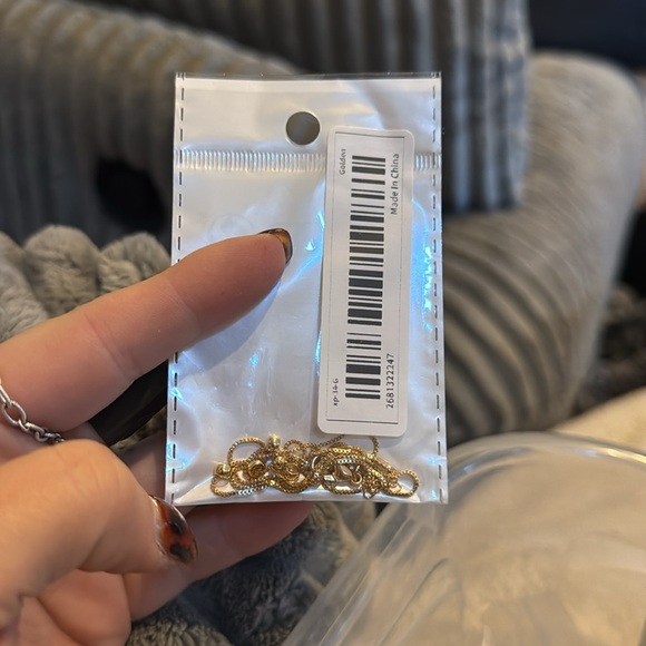 NWT GOLD COLOR BEAD NECKLACE - Picture 4 of 4